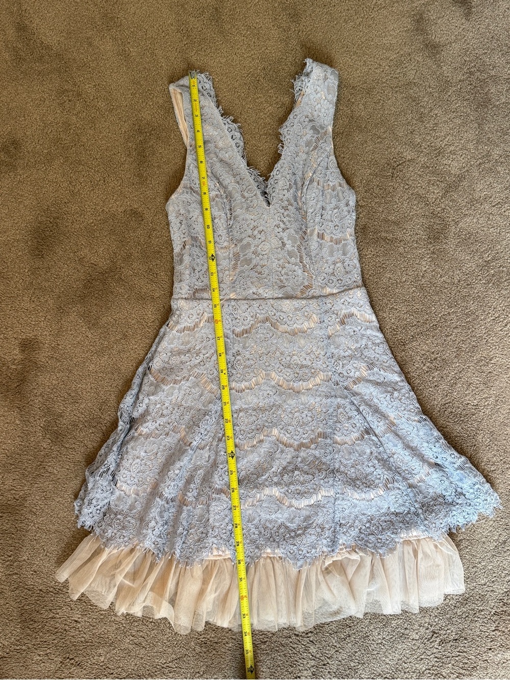 Sleeveless V-Neck Lace Fit & Flare Dress in Light Blue with Cream Hem size S - Picture 6 of 10